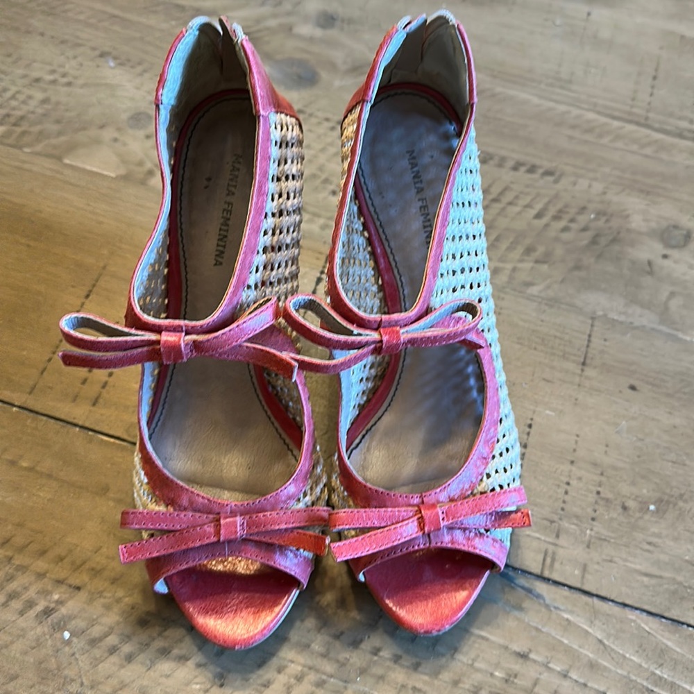 Beautiful Made in Brazil 🇧🇷 Heels - Size 6.5
